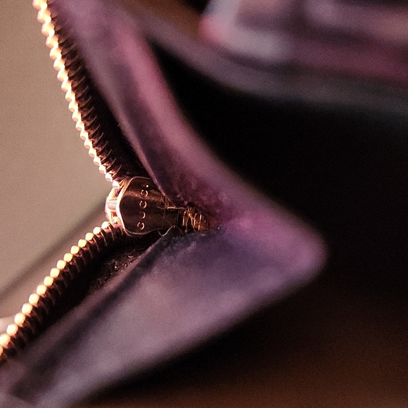 Gucci Leather Wallet - Picture 7 of 9